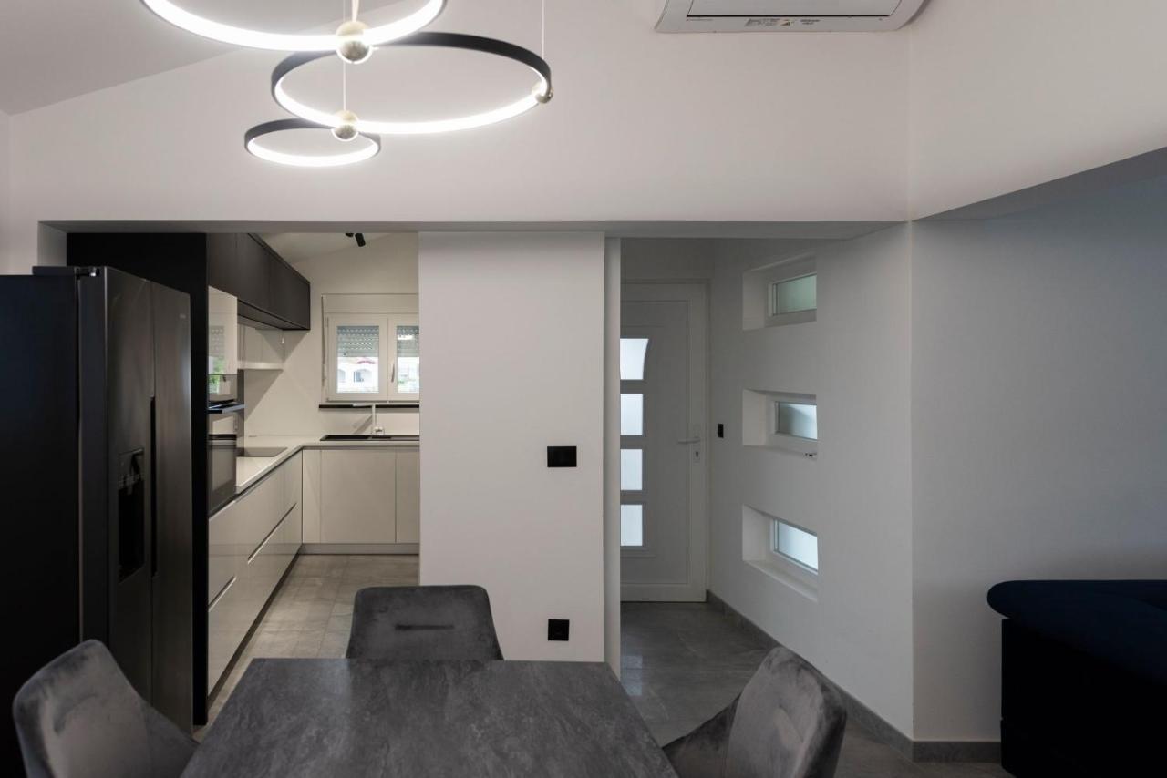 Apartment 4Reasons Razanac Bagian luar foto