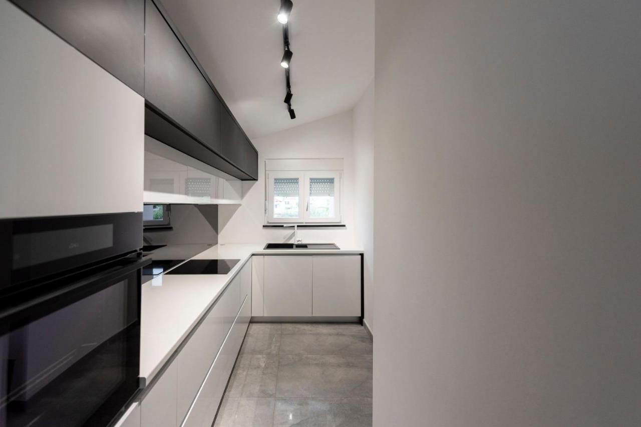 Apartment 4Reasons Razanac Bagian luar foto
